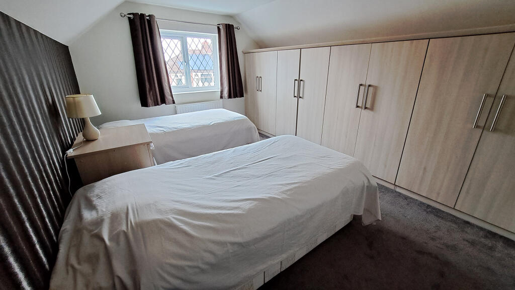 Bedroom 4 (1)