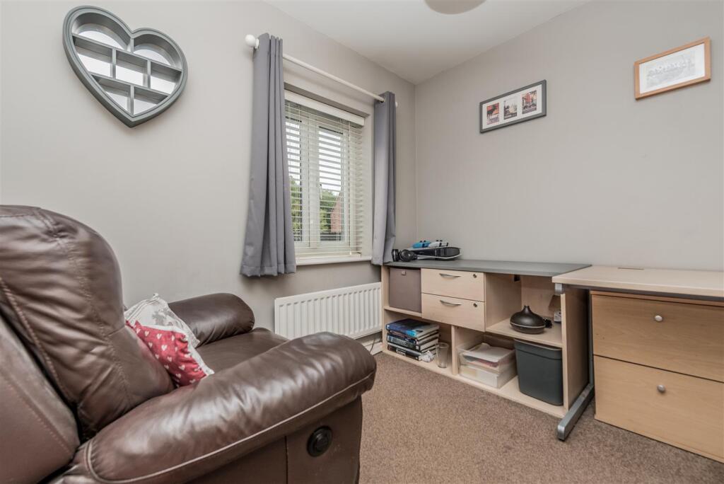 Office / Playroom: