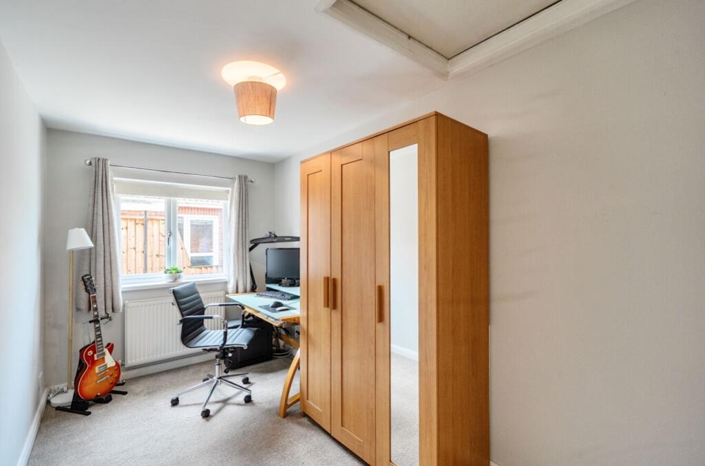 1336720-12-6899cc6e7eee2