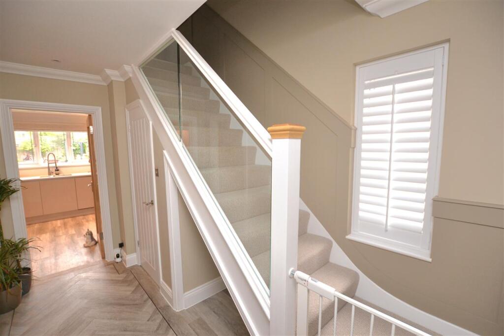 ENTRANCE HALLWAY