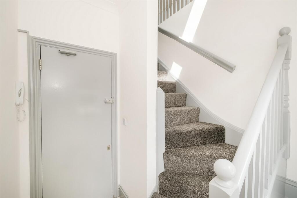 78-80 Spruce Hills Flat 5-23_web.jpg