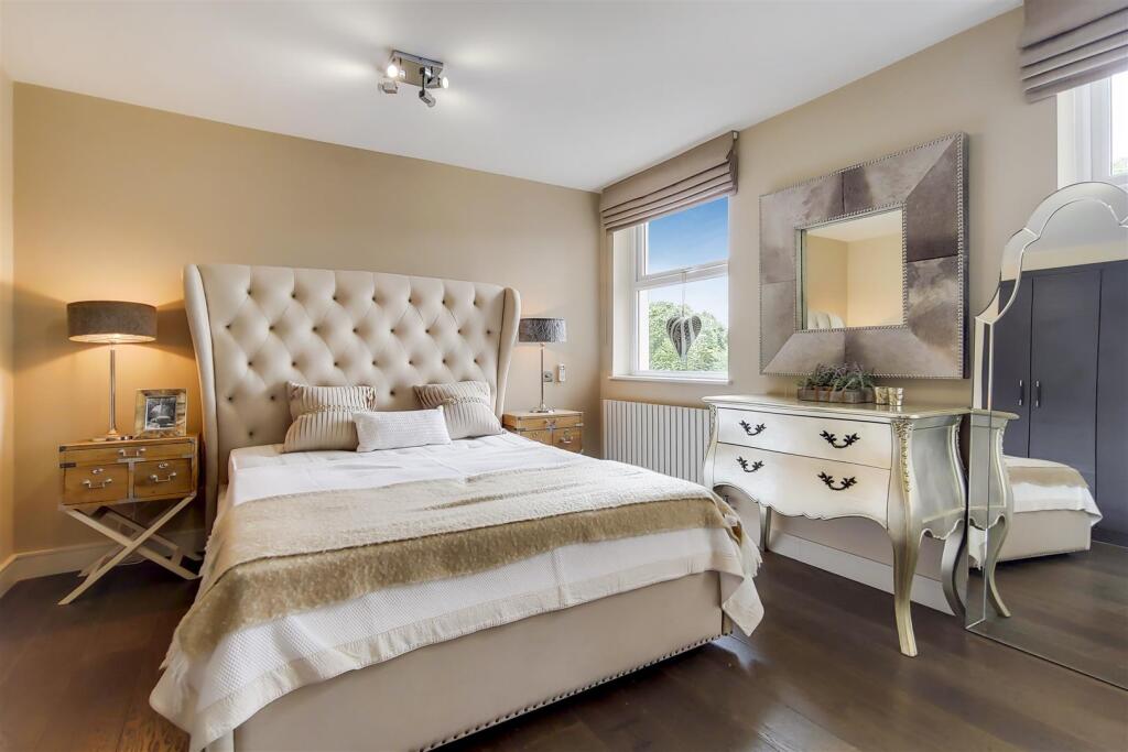 8_Master Bedroom-0.jpg