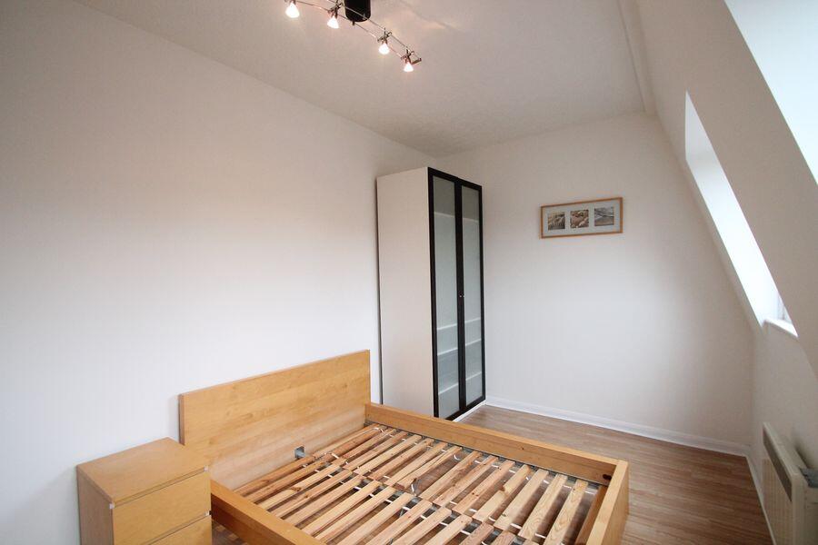 bed 2_newsize.JPG