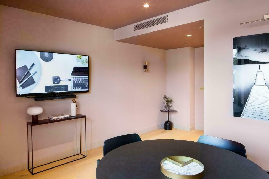 Meeting room 