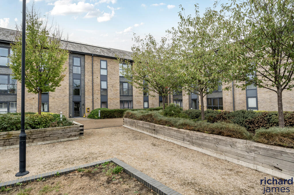 239f22ccdc8c4b96bad329f6541c7be2