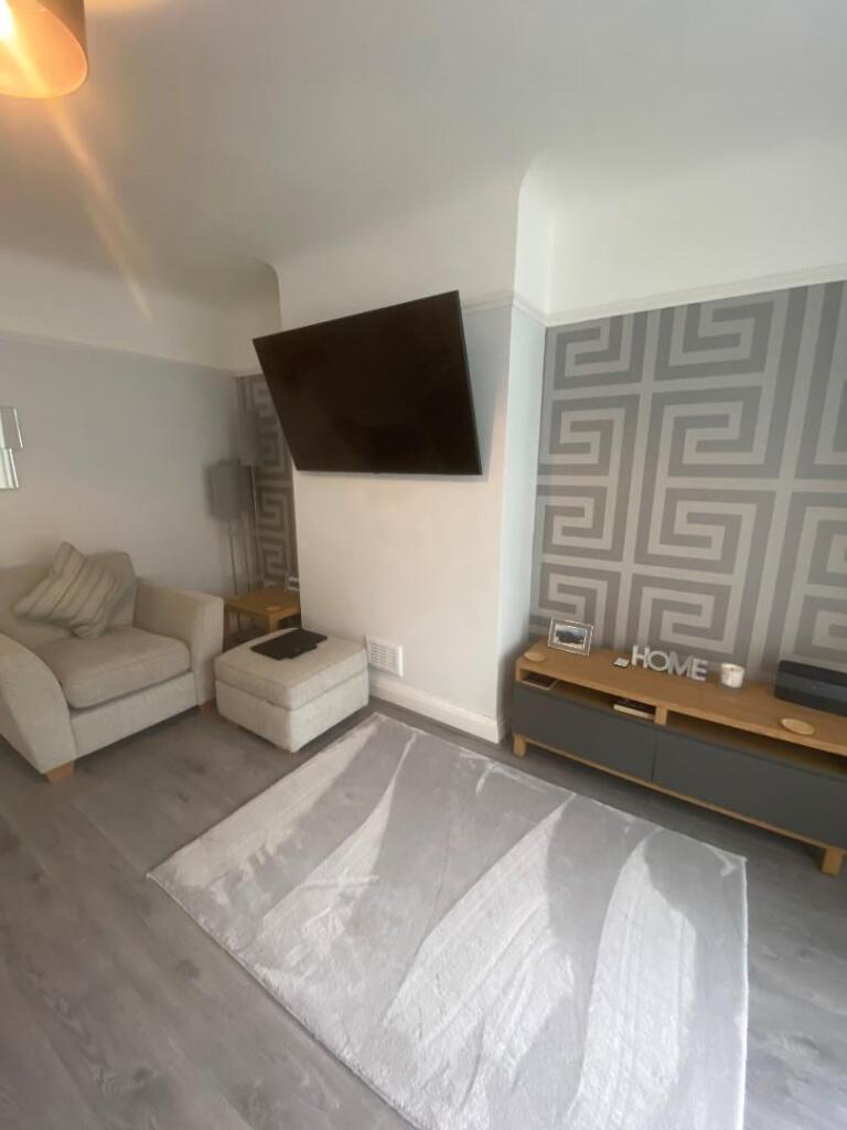 Vermont Avenue L23 5RU