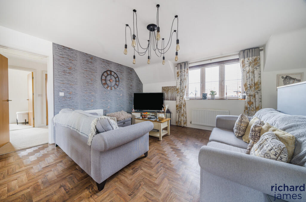 d12eefe566904f15abb689dd7068ec21