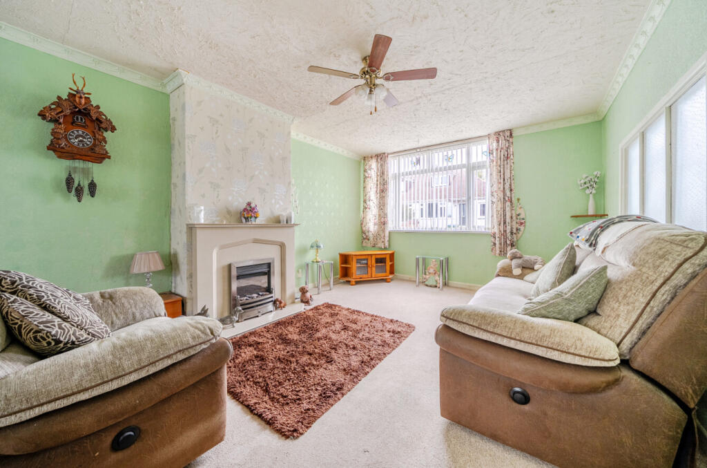 1375151-2-690a139...