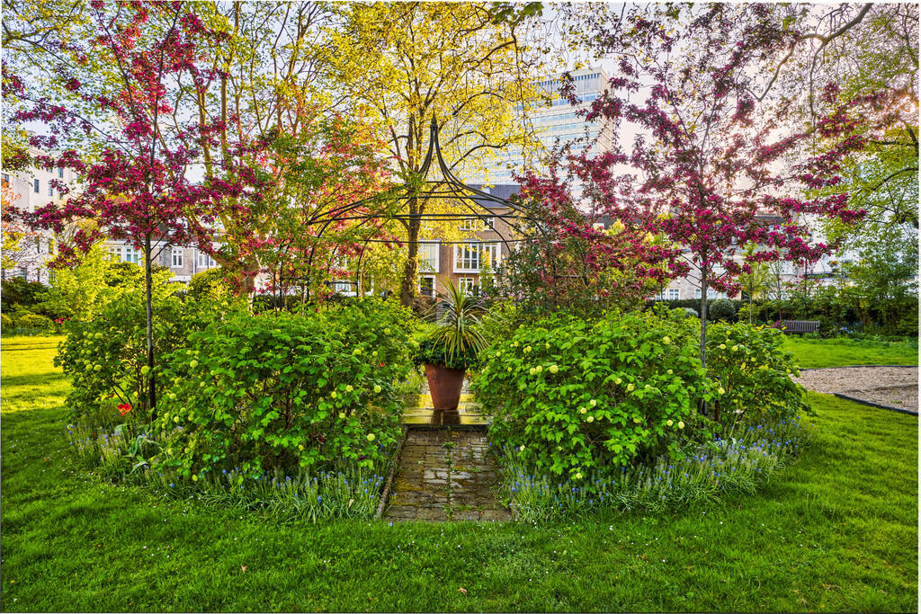 54 Sussex Square,...