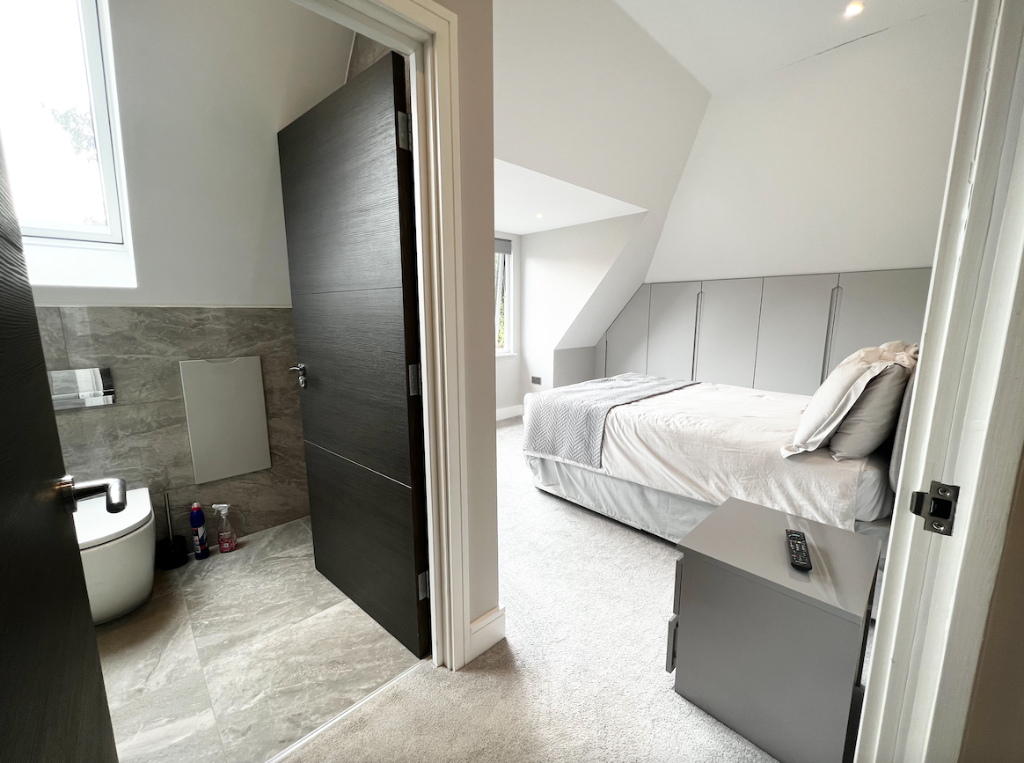 En-suite wet room 