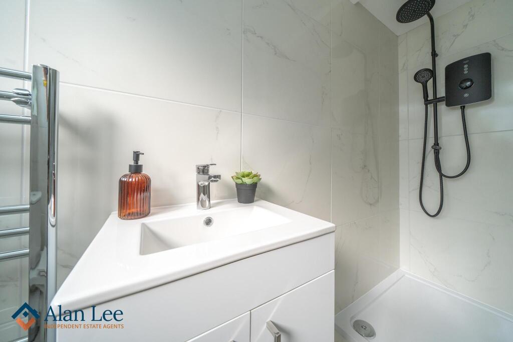 Shower Room (Ground Floor)