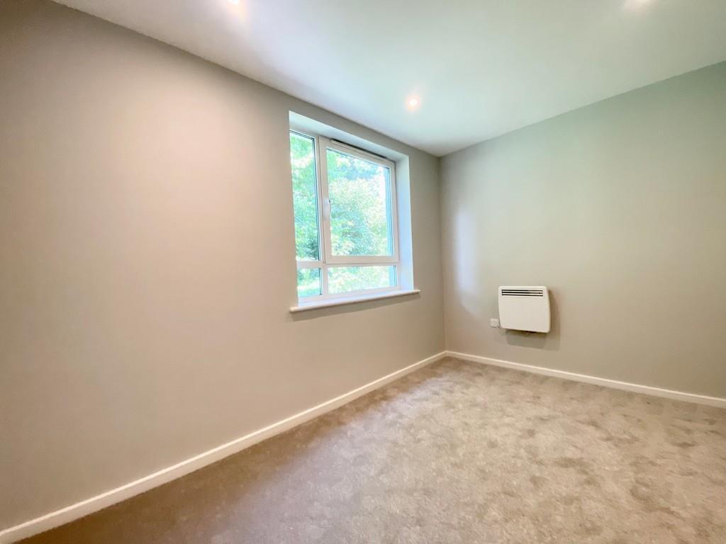 Bedroom .jpg