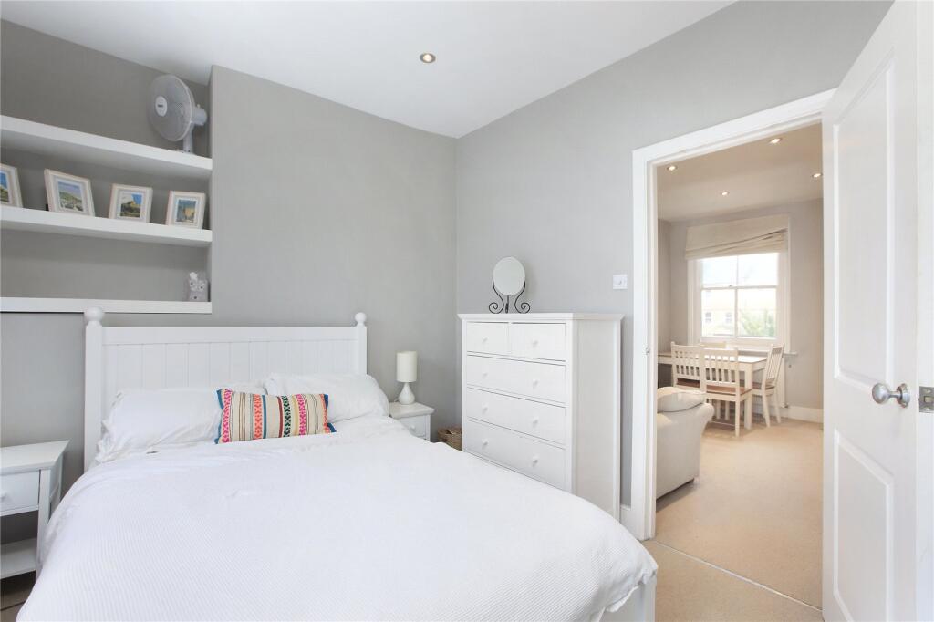 property in Vicarage Crescent, 
Battersea Park, SW11