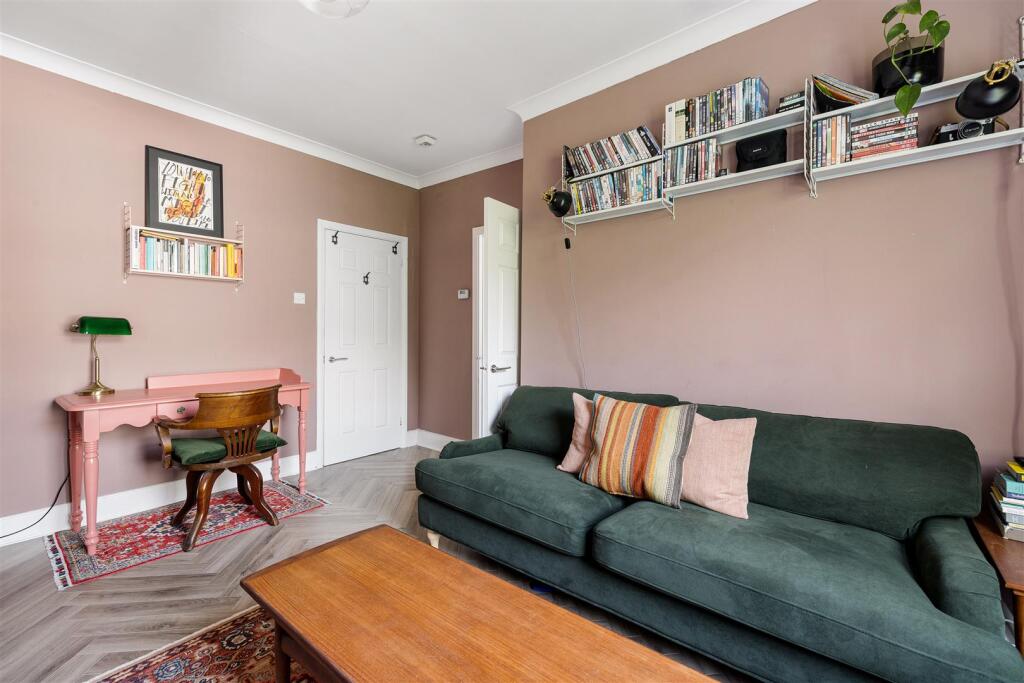 Grange Park Road, E10