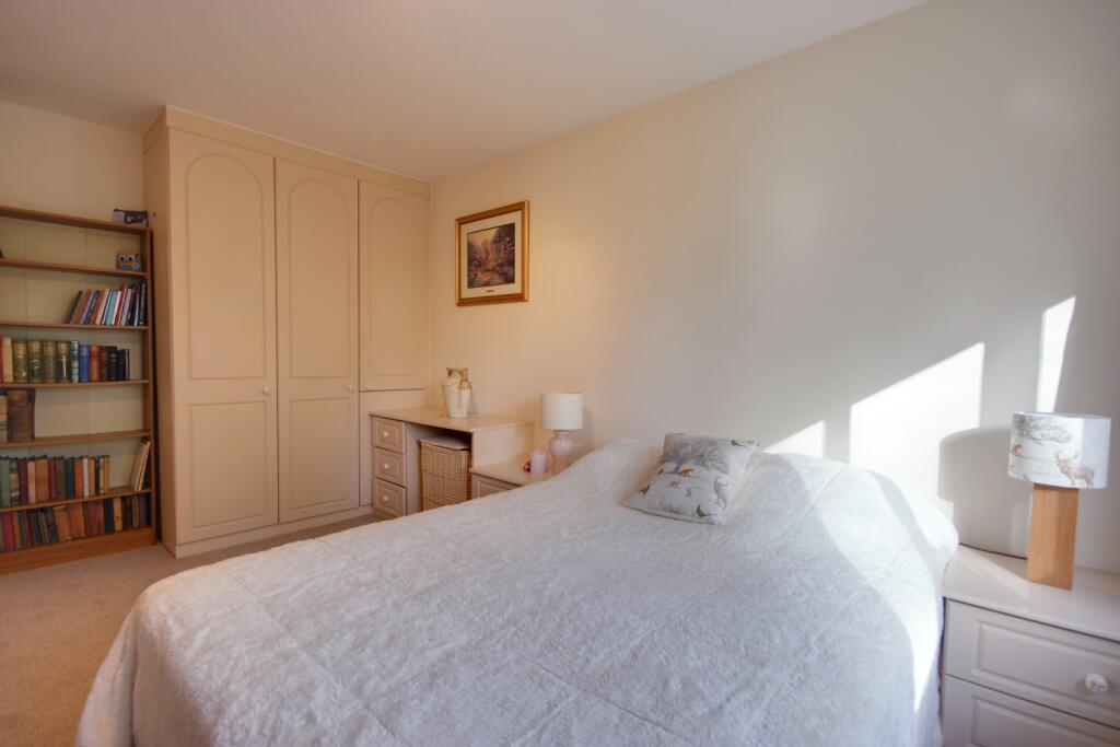 1 Bed 2B