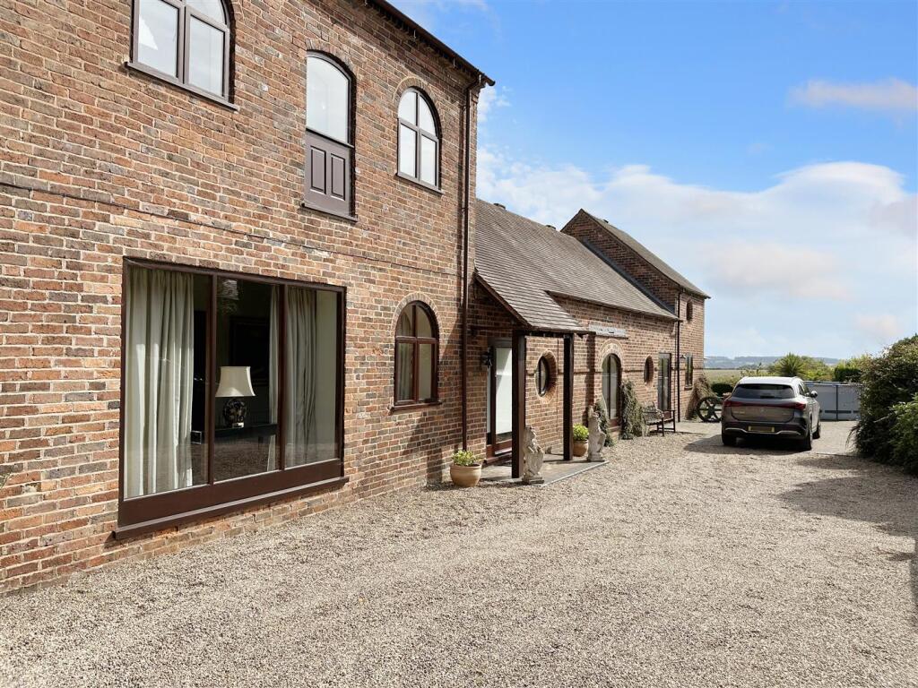 Front Elevation (4).jpg