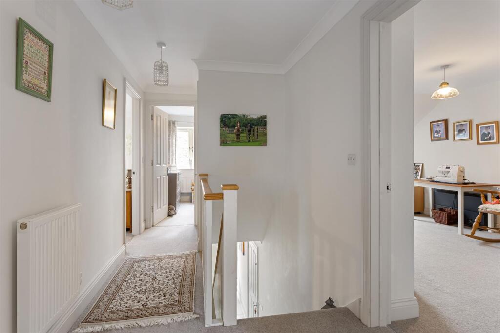 11_Farefield_Close_42.jpg