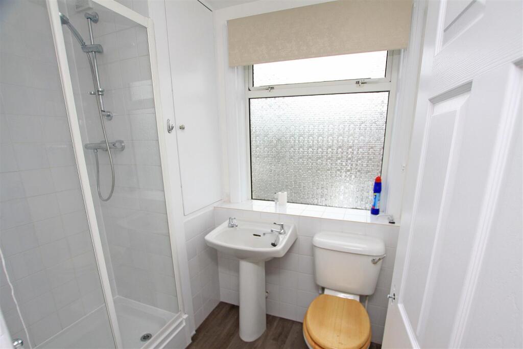 Shower room.jpg