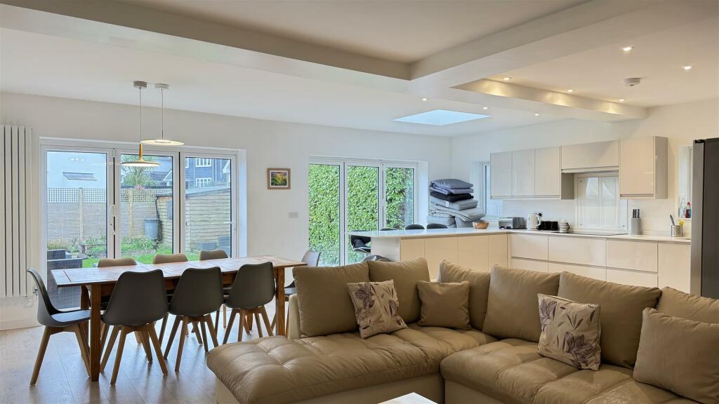 Lounge Kitchen Diner