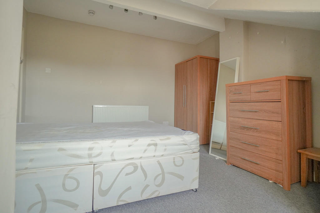 Bedroom4