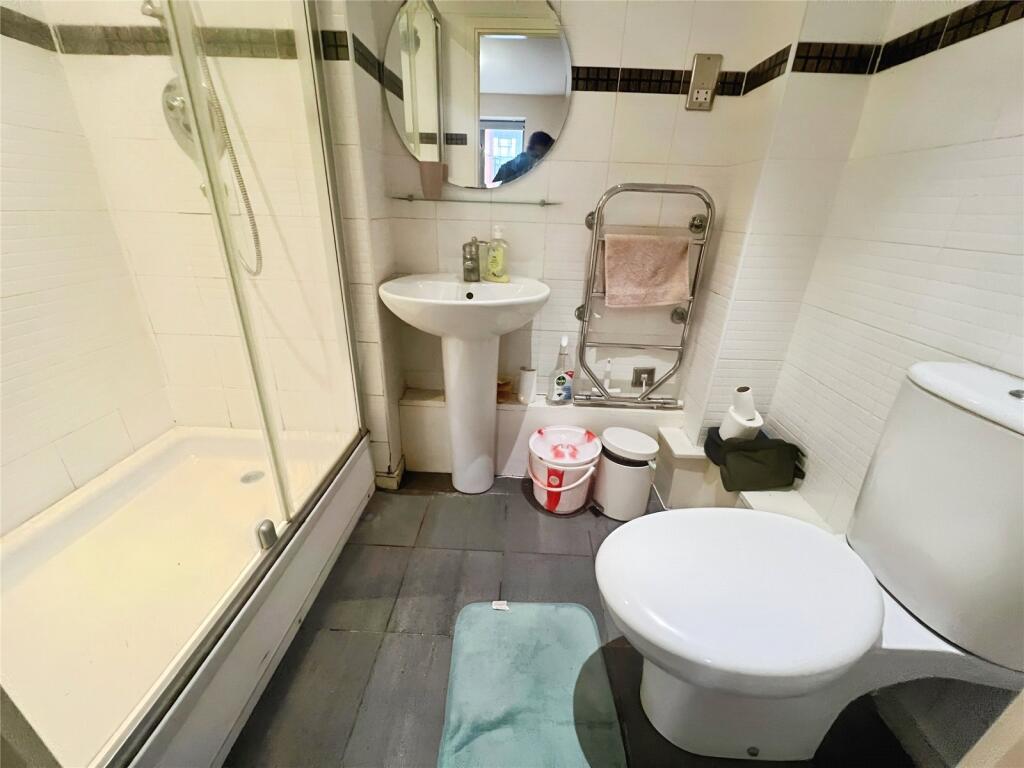 Ensuite