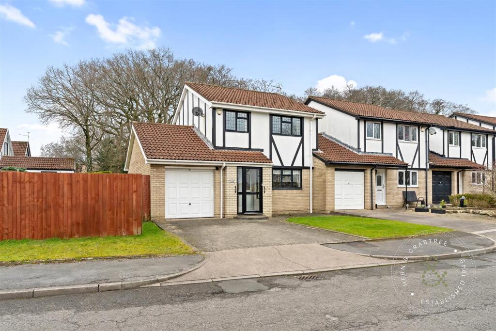 Norwood, Thornhill, HernCrabtree (2).jpeg