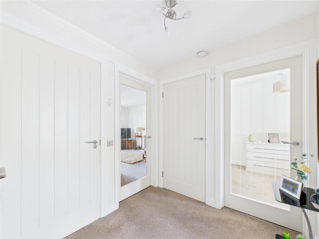 Entrance Hallway.jpg