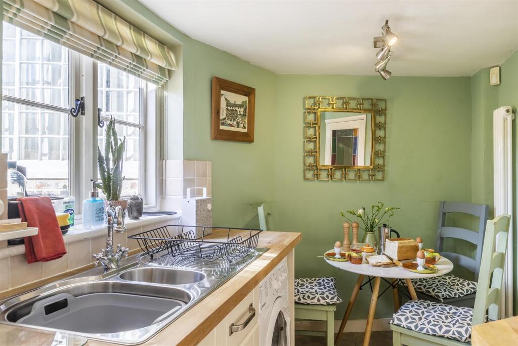 Kitchen/Dinning Room