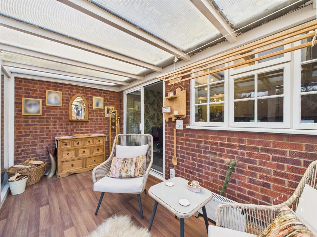 SUN ROOM