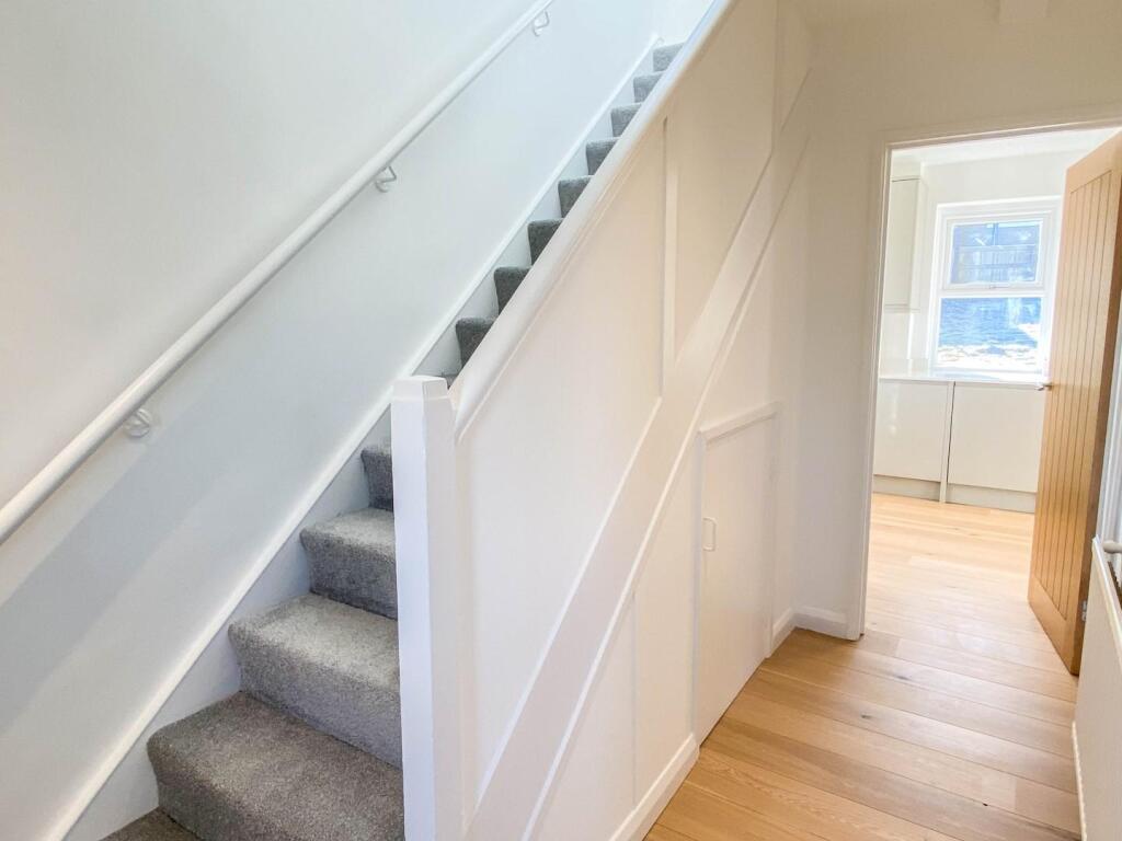 image00012 (Large).jpg