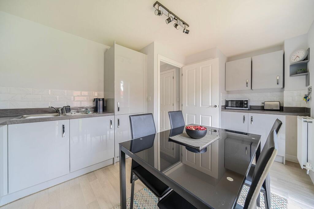 Kitchen/Dining Room (1)