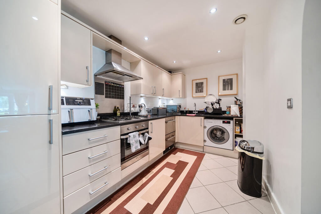 1313050-4-6853fc6...