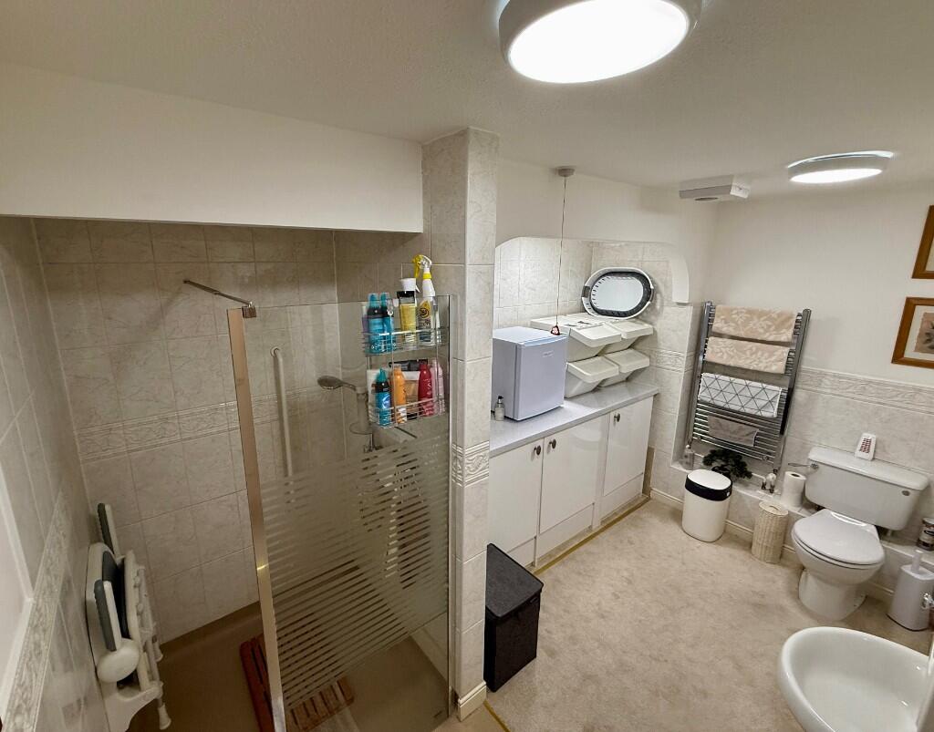38 Brompton Court
