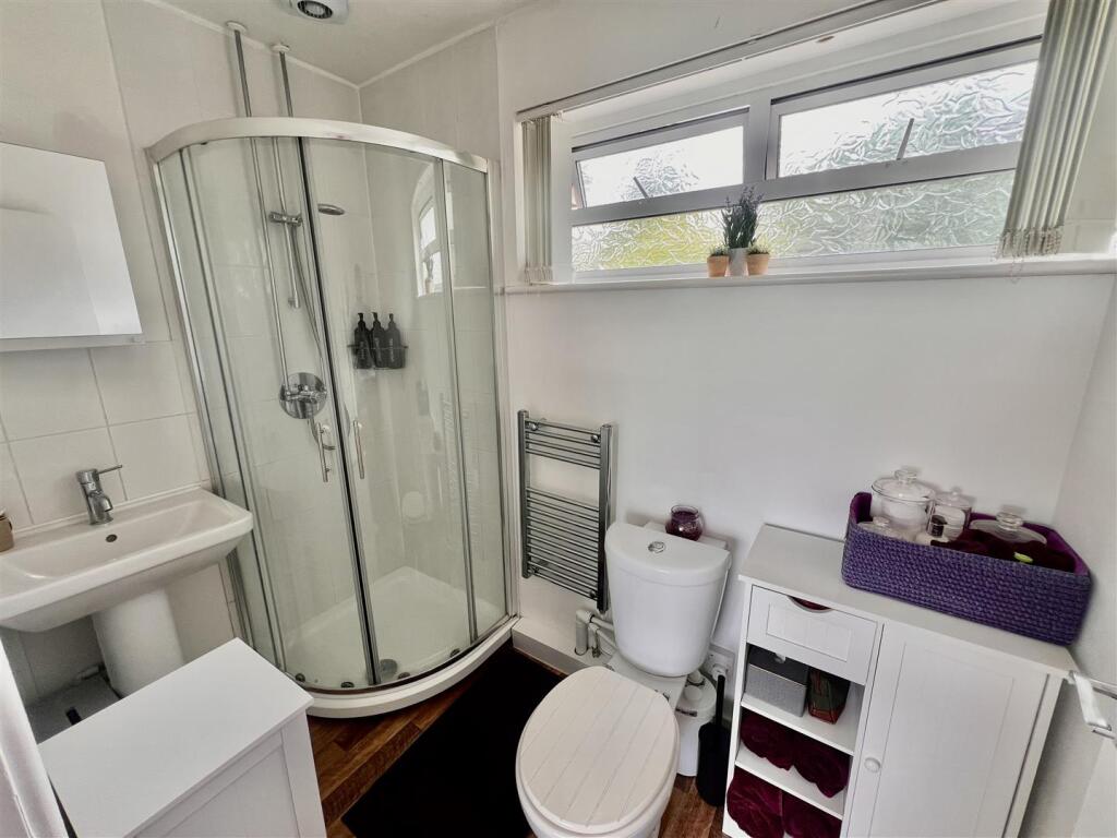 En-suite.jpeg