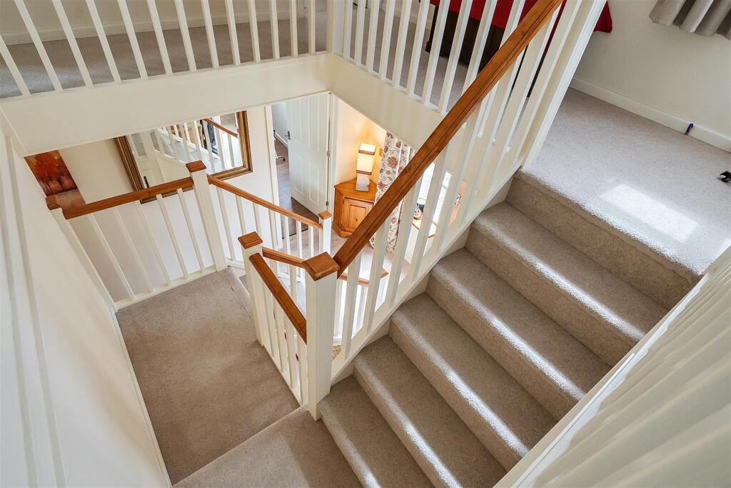 Galleried landing