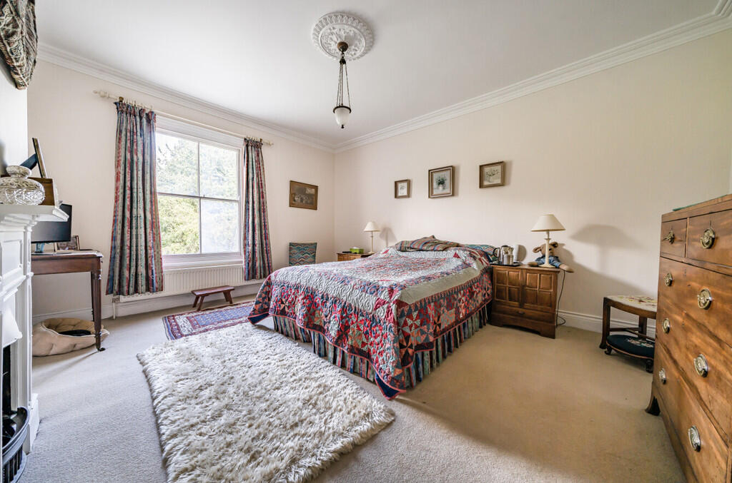 1332251-18-689234...