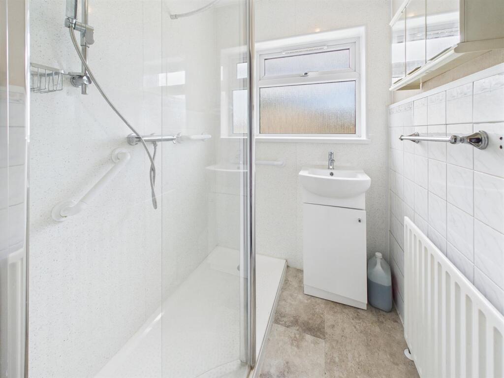 9 - Three Bedroom House for Auction, Hanham.jpg