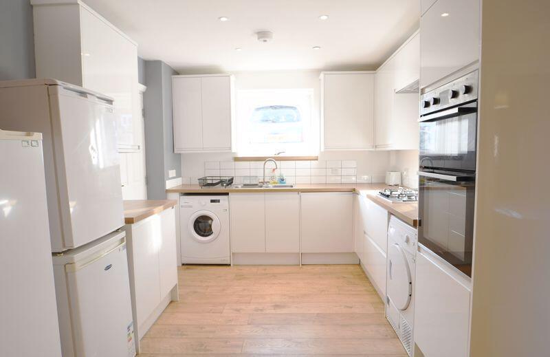 Kitchen full photo.jpeg