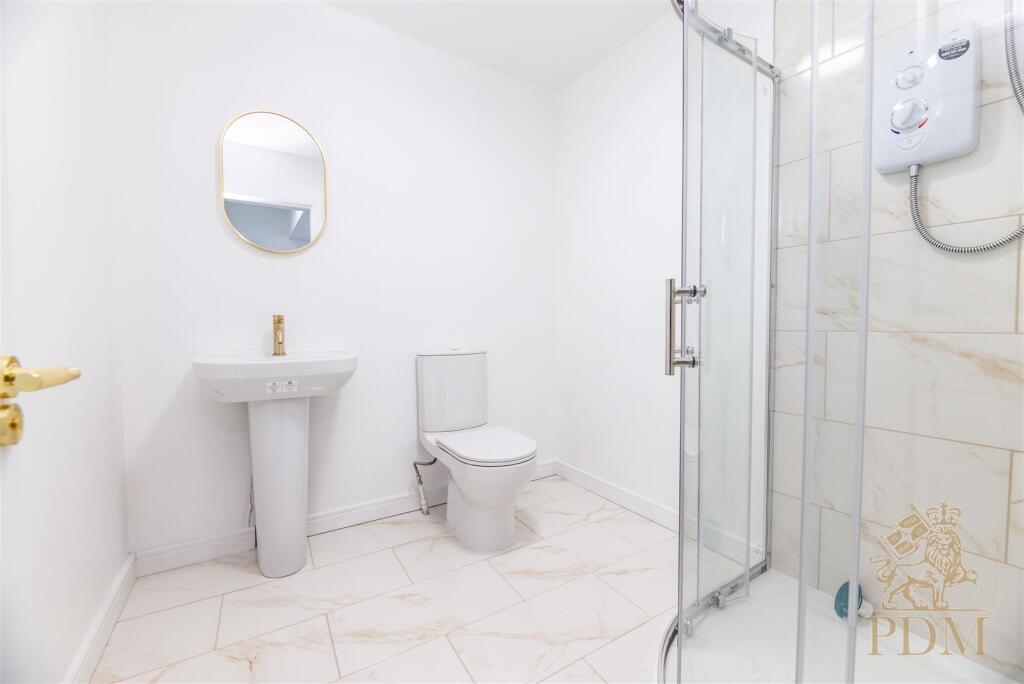 Bank Apartments Peveril St Nottingham NG7 4AH