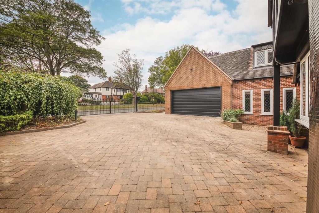 Attached Double Garage