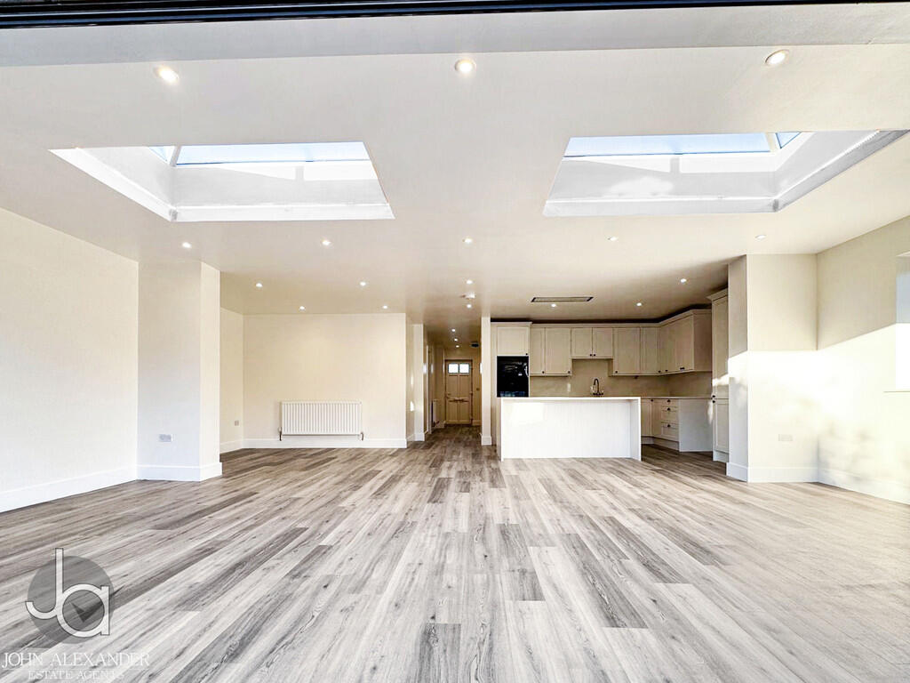 25d5bc35-7f52-417...