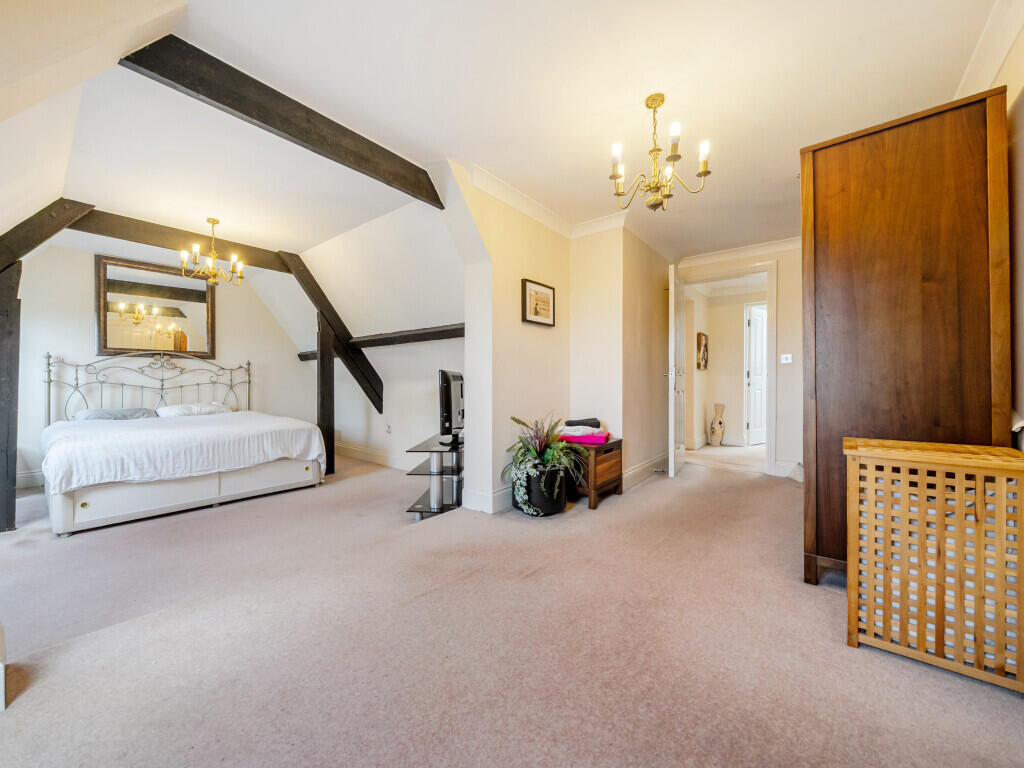 1334740-14-6895fb...