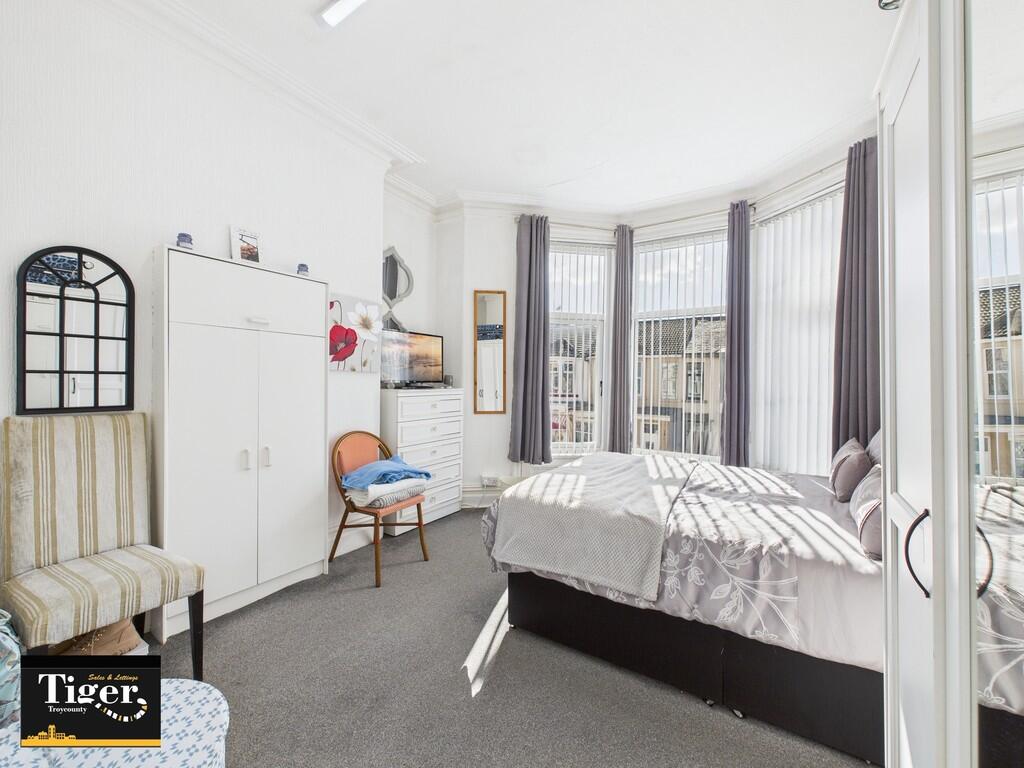 CAM03440G0-PR0426...