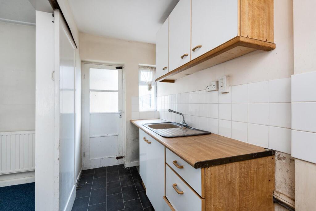 25 Highland Road, Bath BA2 1DY-7.jpg