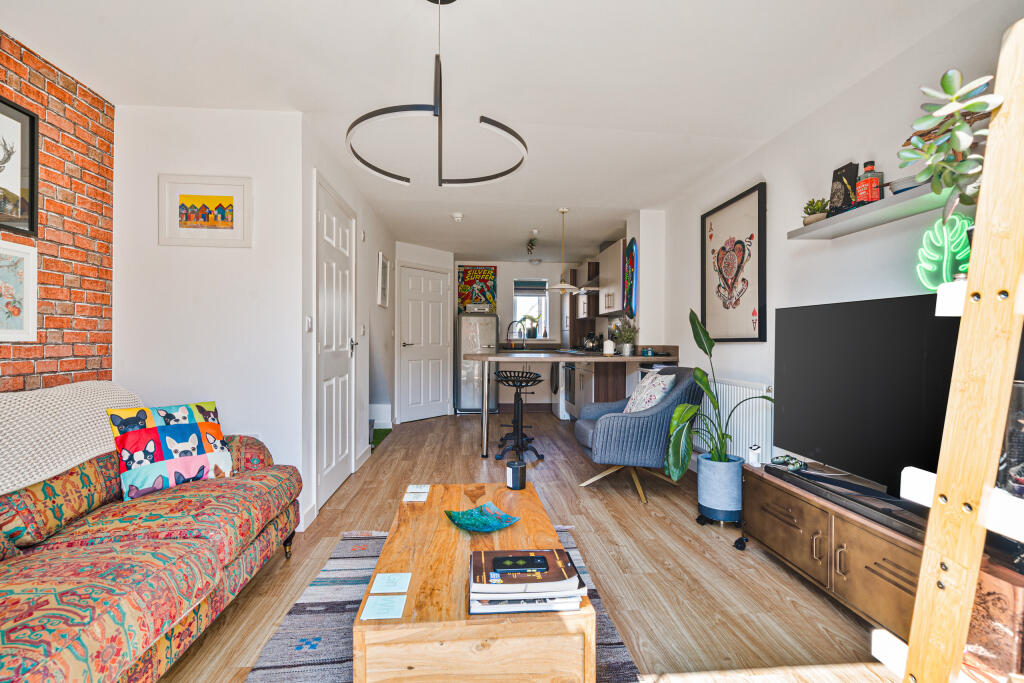 Open Plan Kitchen / Living / Dining Room