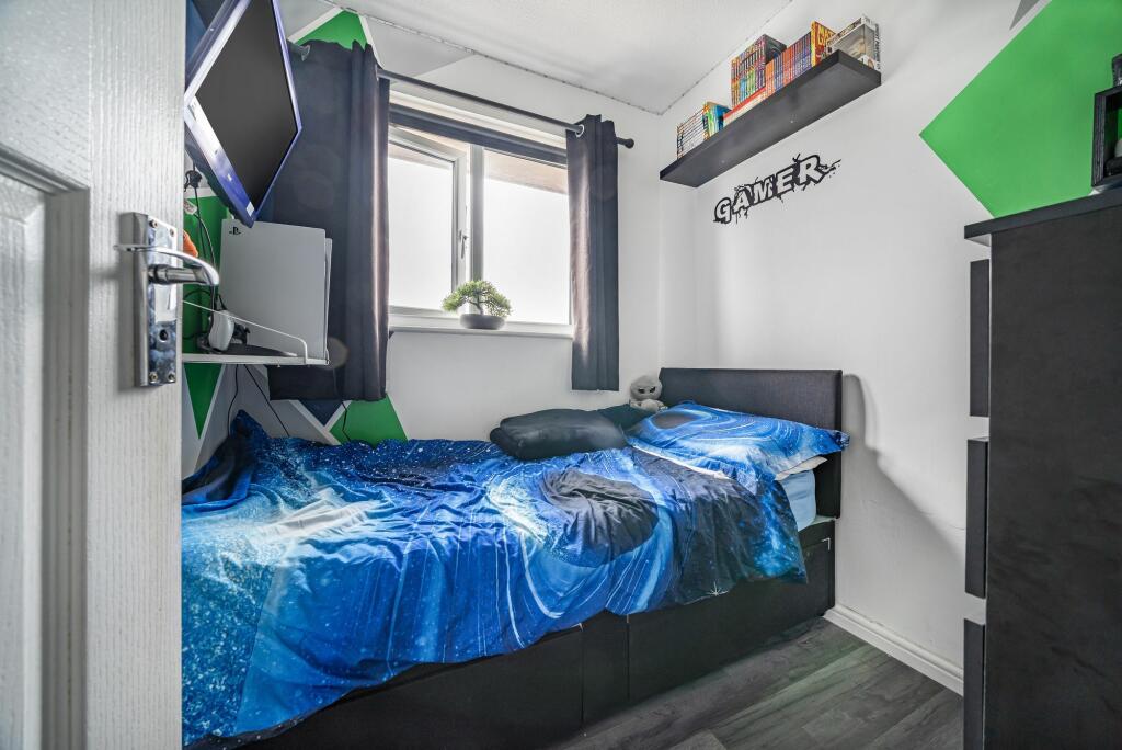 Bedroom Three (1)