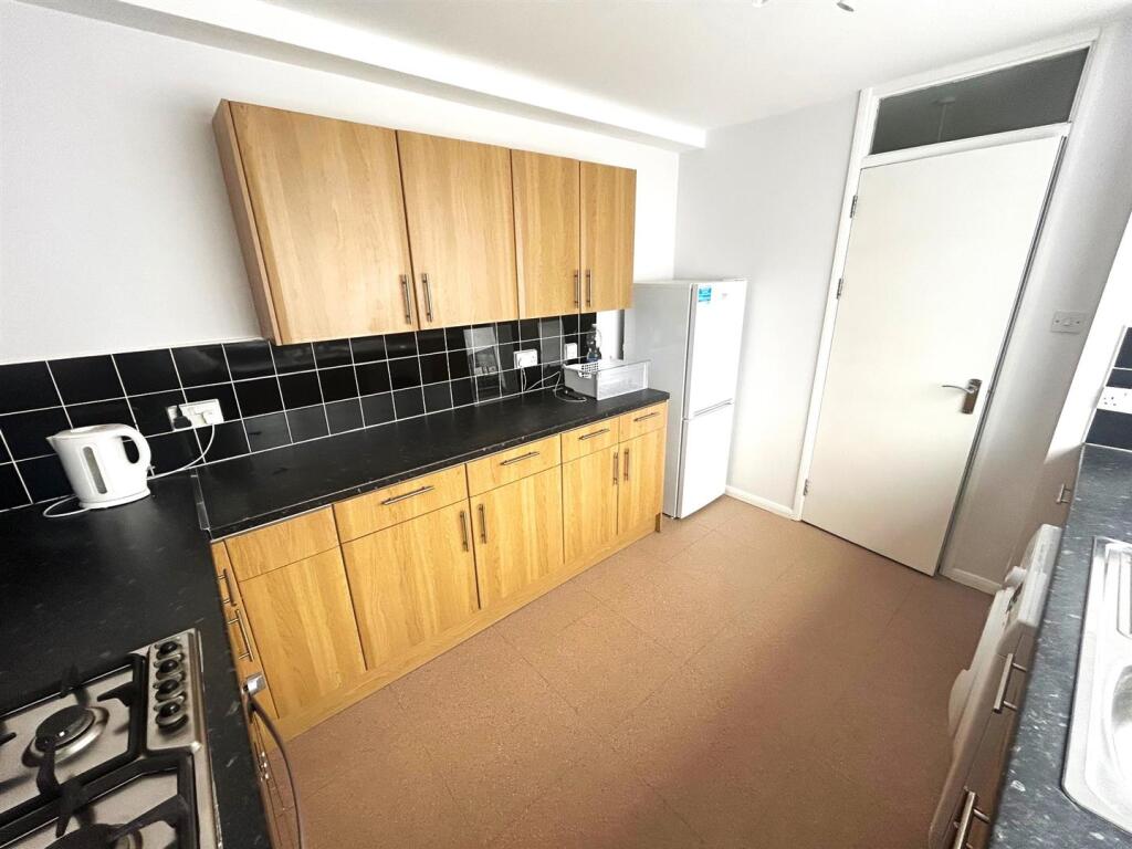 Kitchen 3 edited.jpg