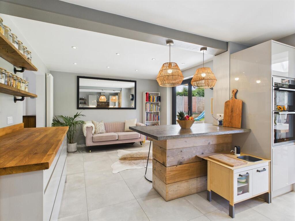 Kitchen/Family Room