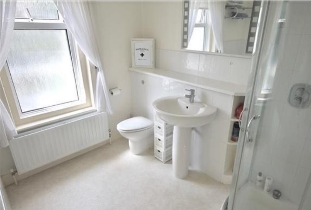 Canford Road Bathroom_lge