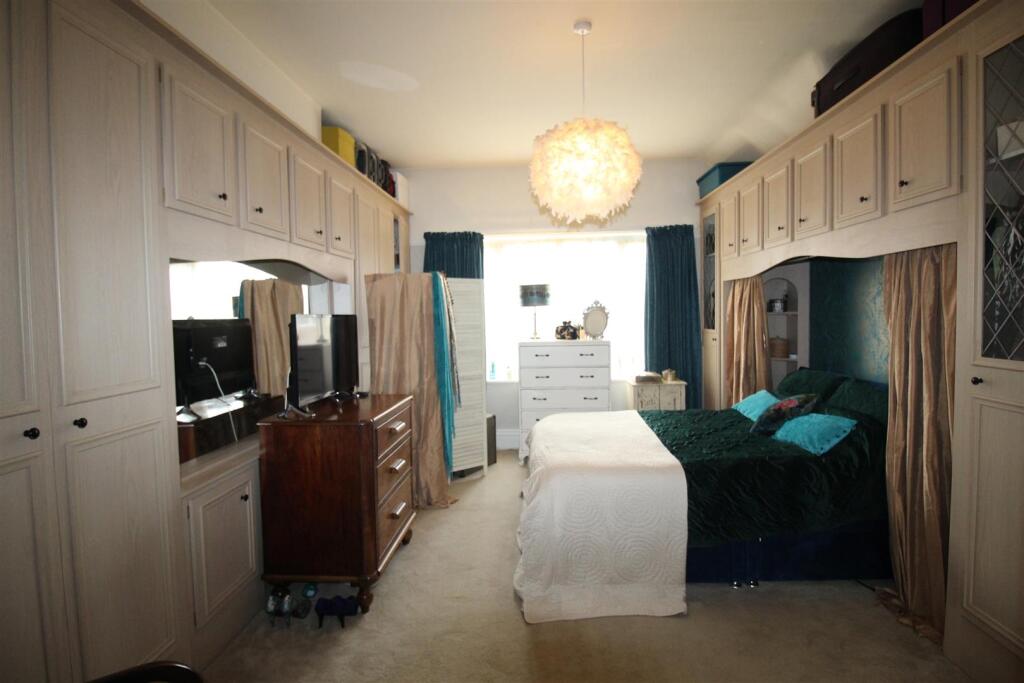 Park Road 74, Bedroom One 1.JPG